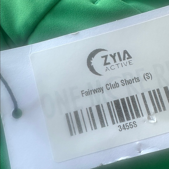ZYIA Vibrant Green Athletic Club Shorts NWT - Picture 2 of 4